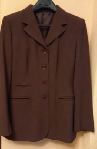 TRAJE DE FALDA NUEVO