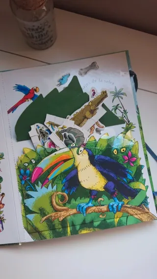 Lote de 14 libros (4 de ellos con 36 puzzles)