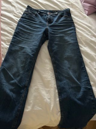 Pantalón vaquero mujer Zara azul