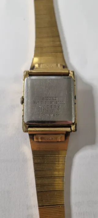 Orologio da polso dorato e argentato made giappone