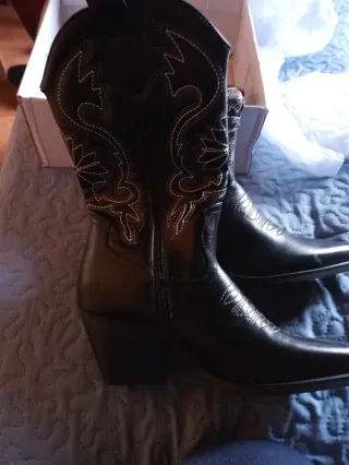 Botas camperas negras