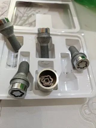 McGard 27226 SU Antirrobo Ruedas M14x1.25