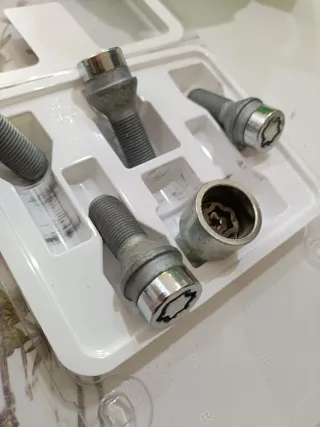 McGard 27226 SU Antirrobo Ruedas M14x1.25