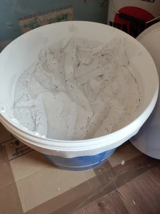 Pasta al uso. Masilla ligera ExtraPlas para pinto