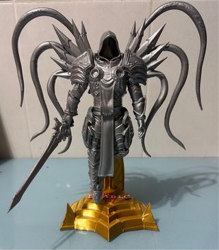 Figura Tyrael Diablo IV
