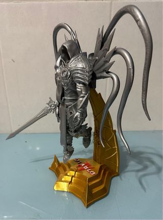 Figura Tyrael Diablo IV