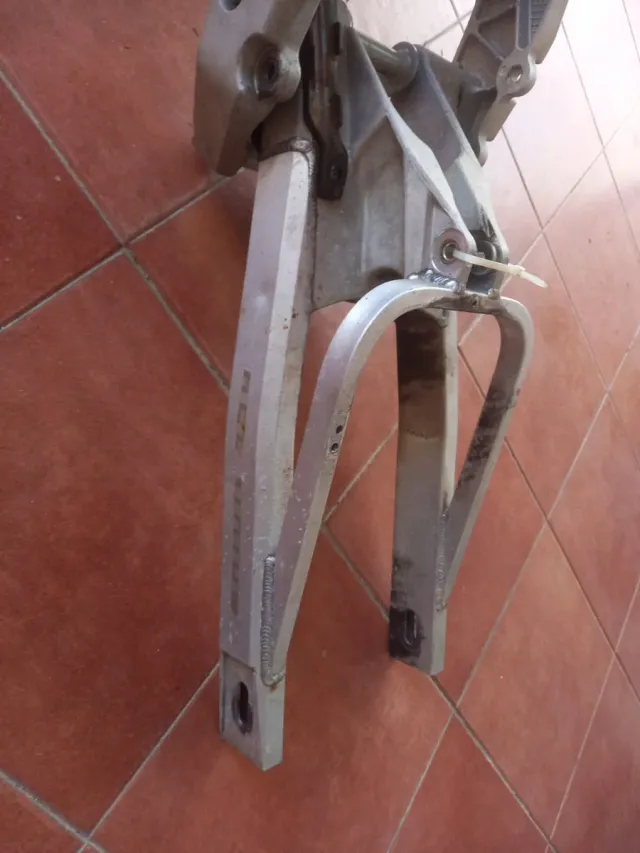 Chasis Derbi GPR 50cc. Afilada