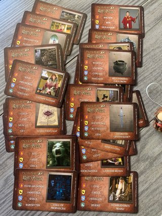 Harry Potter mini funko y Pictionary Air cartas 15