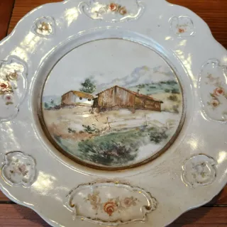 Antichi piatti decorativi da appendere