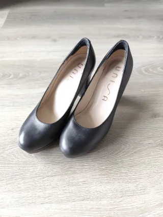 Zapatos de Salón UNISA Talla 36 Negros