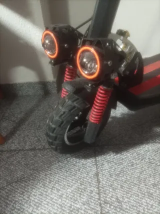 Patinete Eléctrico con Luces LED