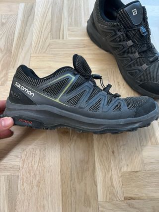 Salomón goretex Negras y verdes