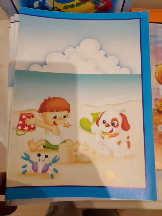 50 cuadernos de diferentes pautas