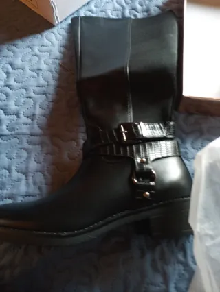 Botas altas negras