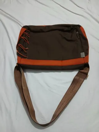 Borsa da computer oppure cartella enorme