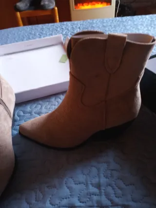 Botines bajos beige/marrón