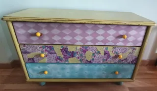 Cómoda de madera 3 cajones multicolor