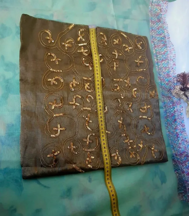 Elegante portacuscino luminoso salotto, color foto