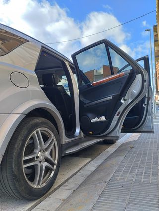 MERCEDES-BENZ ML 320CDI. V6. PAQUETE-AMG. 224CV.