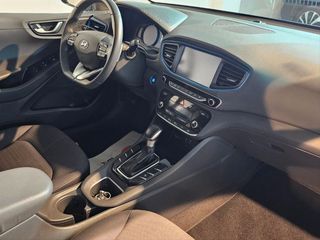 HYUNDAI IONIQ 1.6 GDI PHEV Tecno DCT