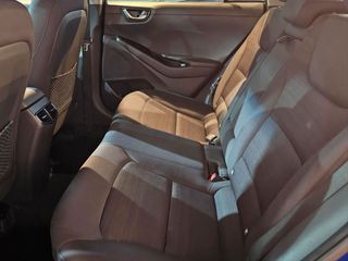 HYUNDAI IONIQ 1.6 GDI PHEV Tecno DCT