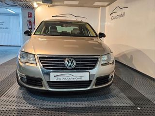 VOLKSWAGEN Passat 3.2 V6 FSI Highline DSG 4 Motion