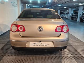 VOLKSWAGEN Passat 3.2 V6 FSI Highline DSG 4 Motion