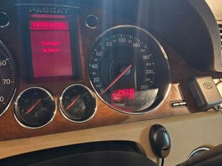 VOLKSWAGEN Passat 3.2 V6 FSI Highline DSG 4 Motion