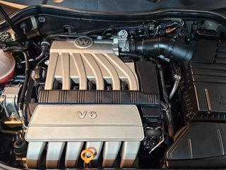 VOLKSWAGEN Passat 3.2 V6 FSI Highline DSG 4 Motion