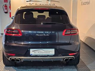 PORSCHE Macan Turbo