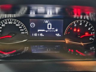 PEUGEOT 208 BlueHDi 73kW 100CV Active