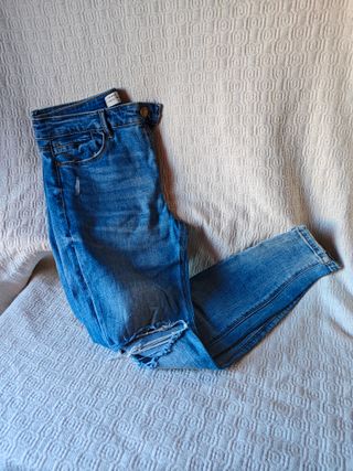 Pantalón pitillos low waist 42 mujer Stradivarius