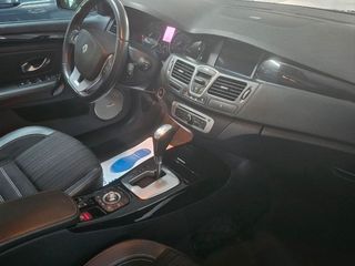 RENAULT Laguna G.Tour Bose Edition dCi 175 Auto.