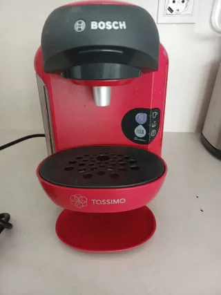 Cafetera Bosch Tassimo Roja