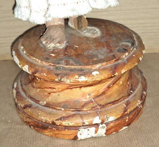 Niño Jesús de Praga, o niño de la bola, Cap i pota