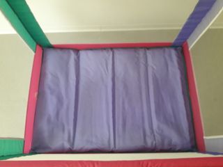 Cuna de viaje plegable