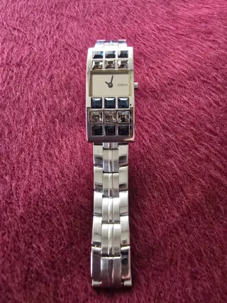 Reloj Guess Vintage Dorado y Plateado