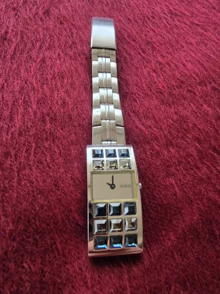 Reloj Guess Vintage Dorado y Plateado