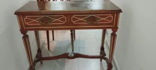 Mesa recibidor con espejo y 2 sillas