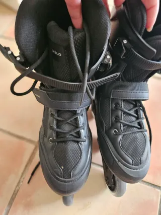Patines en línea negros