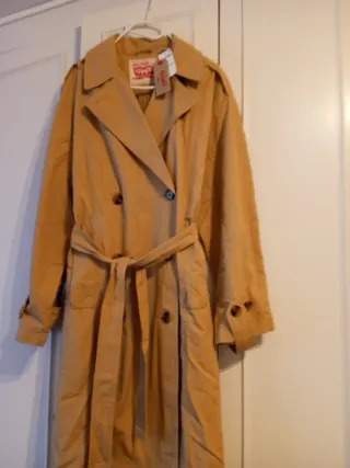 Gabardina Levi's Beige Talla L