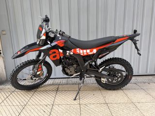 Aprilia RX 125 Negra/Roja 2025 0km