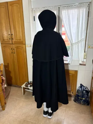 Capa española negra