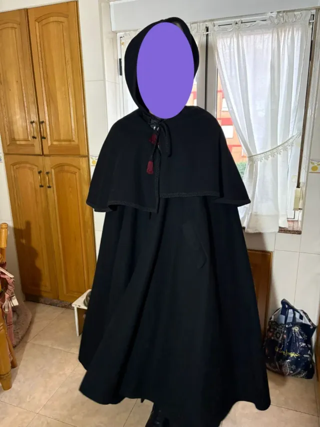 Capa española negra