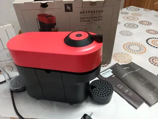 Cafetera Nespresso Vertuo Pop Krups Roja