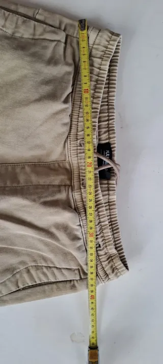 Pantalón cargo Pull&Bear niño beige T.XS