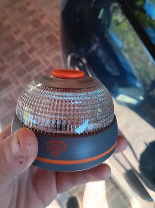 Baliza V16 Luz Emergencia DGT Geolocalizada