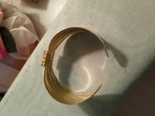 Bracciale vintage dorato con strass