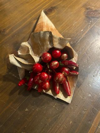 Cornucopia cartapesta fatta a mano