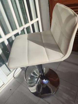 Silla  Regulable Cuero Blanco